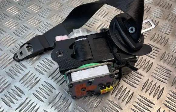 Audi A6 S6 C7 4G Front seatbelt 4G8857706D