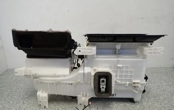 Mitsubishi Lancer VIII Heater blower radiator