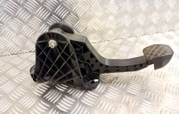 Clutch pedal
