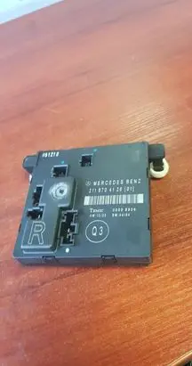 Mercedes-Benz E W211 Door control unit/module A2118704126