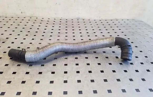 Skoda Yeti (5L) Engine coolant pipe/hose