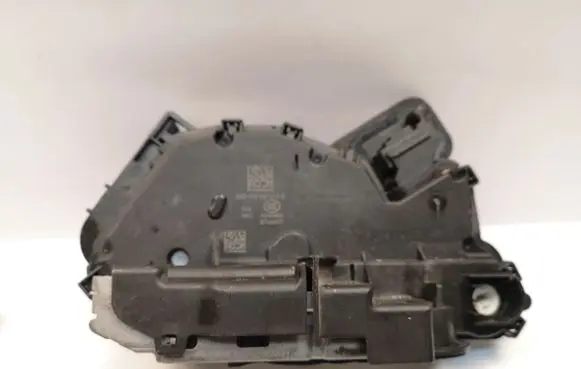 Skoda Superb B8 (3V) Sliding door lock 5TB837015D