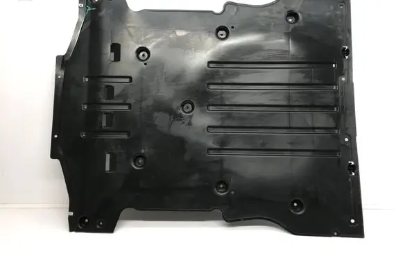 Front bumper skid plate/under tray