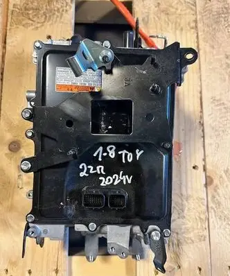Voltage converter inverter