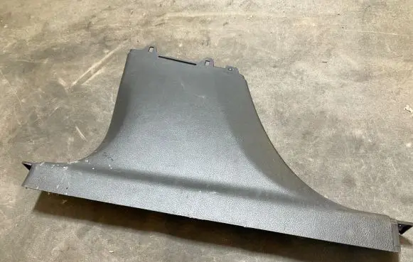 (B) pillar trim (bottom)