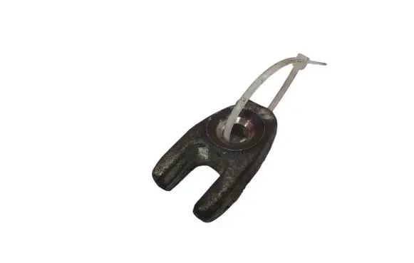 Renault Clio IV Fuel Injector clamp holder