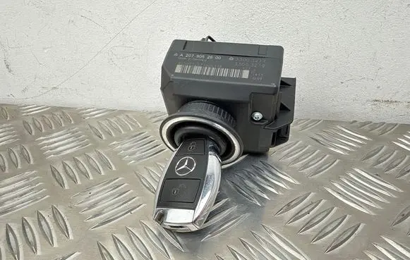 Mercedes-Benz C W204 Ignition lock A2079052600 33003217 33003210
