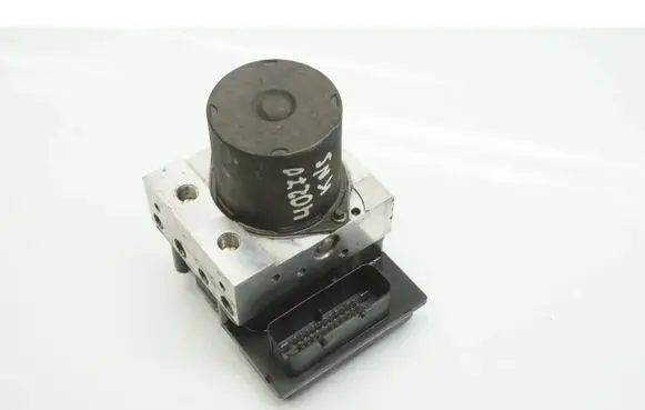 BMW 5 E60 E61 ABS Pump 6758743 0265234134 0265950375