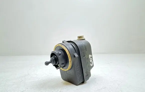 Peugeot 607 Headlight level adjustment motor 