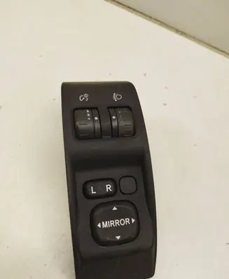 Subaru Impreza III Wing mirror switch 83002fg000