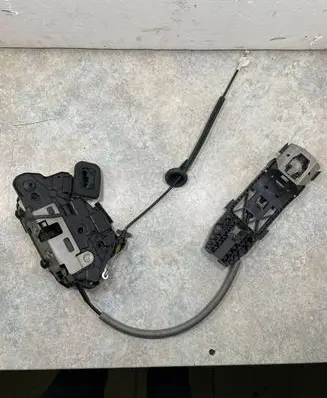 Seat Leon (5F) Front door lock 5K1837015J