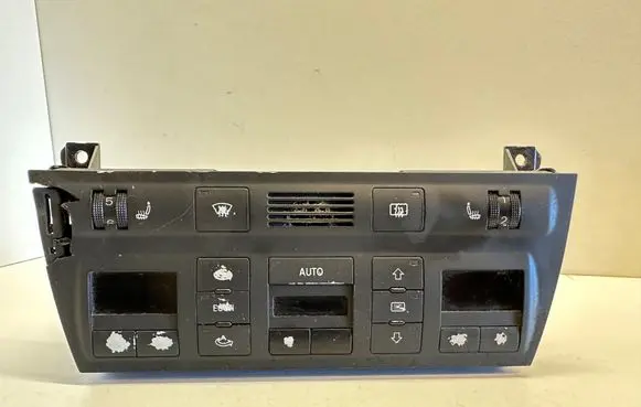 Audi A6 S6 C5 4B Climate control unit 4B0820043AM 5HB00760457 0105H017