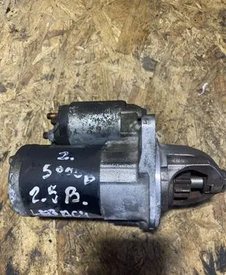 Subaru Legacy Starter motor 23300AA570 M000T20175