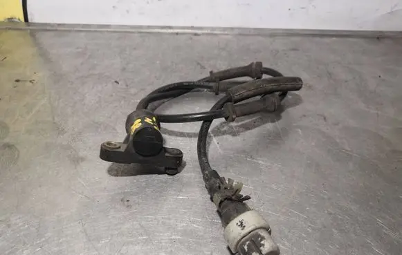 Chrysler Voyager ABS brake wheel speed sensor 250731 5273227