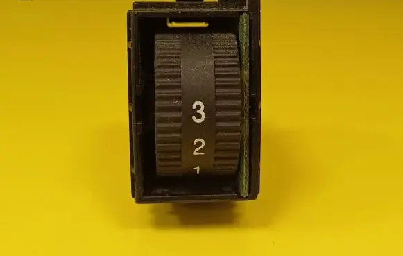 Fiat Seicento/600 Headlight level height control switch 735245799 183161780