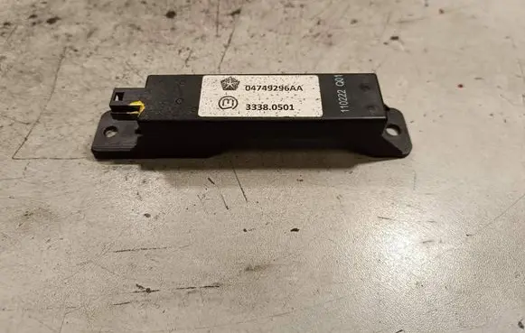 Jeep Grand Cherokee Keyless (KESSY) go control unit/module 04749296AA 33380501
