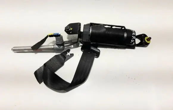 Volvo V70 Front seatbelt