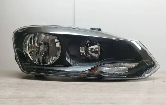Volkswagen Polo V 6R Headlight/headlamp 1EE24705110