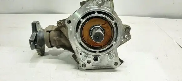 Gearbox transfer box case