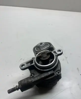 Peugeot 307 Vacuum pump 9631971580
