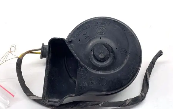 Mercedes-Benz C W205 Horn signal A046522