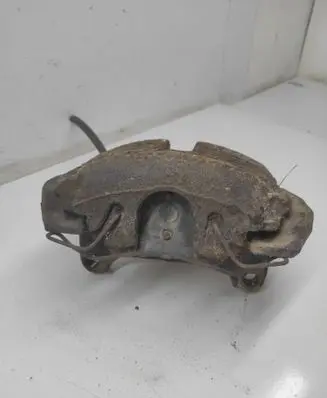 Volkswagen PASSAT B6 Front brake caliper