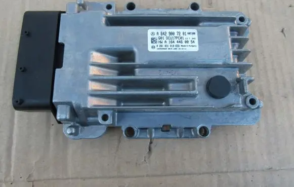 Mercedes-Benz ML W166 AdBlue liquid reservoir A6429007201