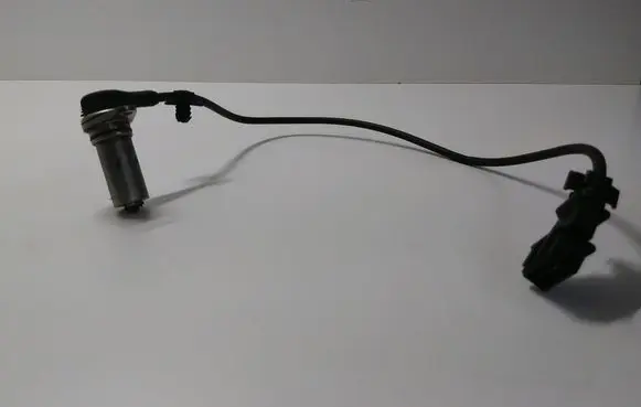 Volkswagen Golf IV Crankshaft position sensor 038907319