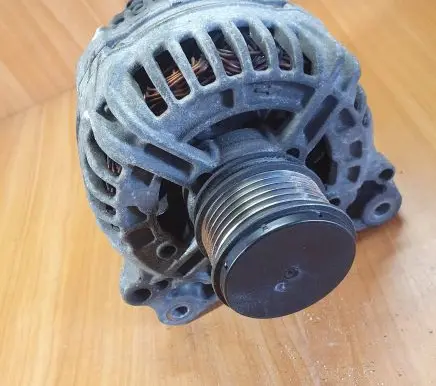Mitsubishi Outlander Generator/alternator 06F903023F 140A 0124525091