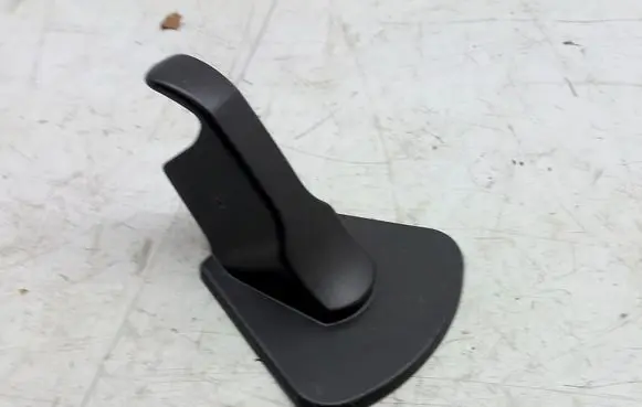 Volkswagen Jetta VI Other interior part 8P0886197
