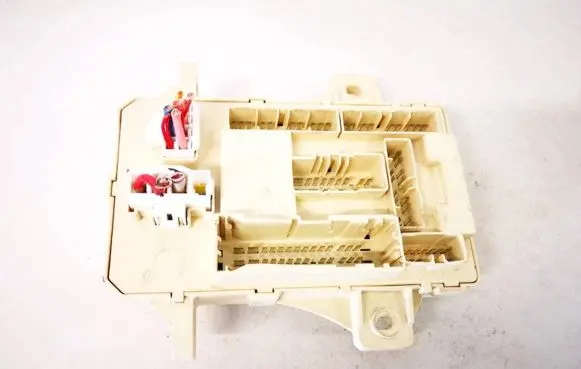 KIA Ceed Fuse box set 919502h500 91950-2h500