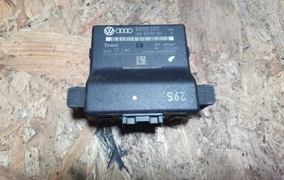 Volkswagen Golf V Gateway control module 1K0907530E
