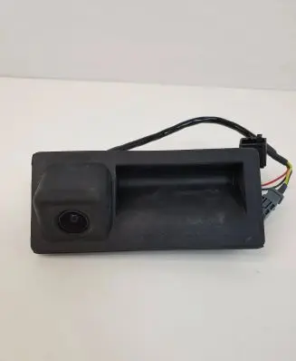 Volkswagen PASSAT B7 Tailgate handle with camera 3AF827566A 91BB BN3CZ