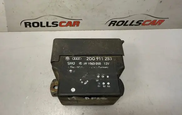 Volkswagen II LT Glow plug pre-heat relay 2D0911253