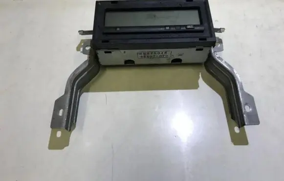 Mitsubishi Carisma Screen/display/small screen MR975046 66407-070