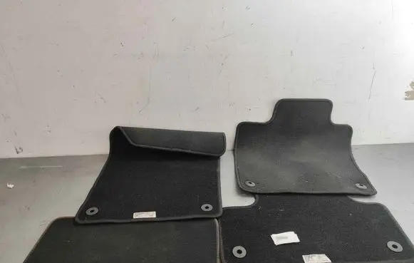 Volvo XC60 Car floor mat set 32216555 31426679 32241798