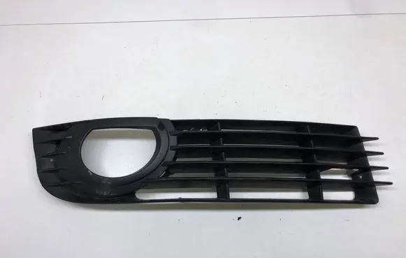 Audi A8 S8 D3 4E Front fog light trim/grill 4E0807682AD