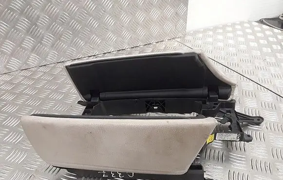BMW 5 F10 F11 Armrest 921689306 550228103006351 1600085
