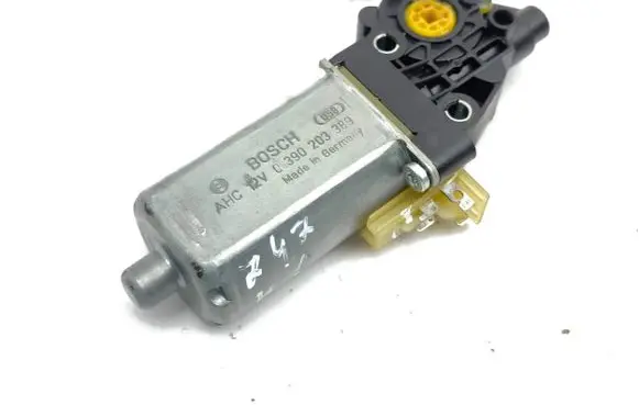 Porsche Cayenne (92A) Seat adjustment motor 0390203389