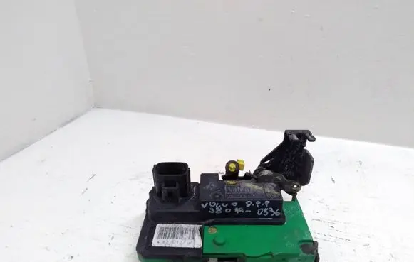Volvo S80 Front door lock