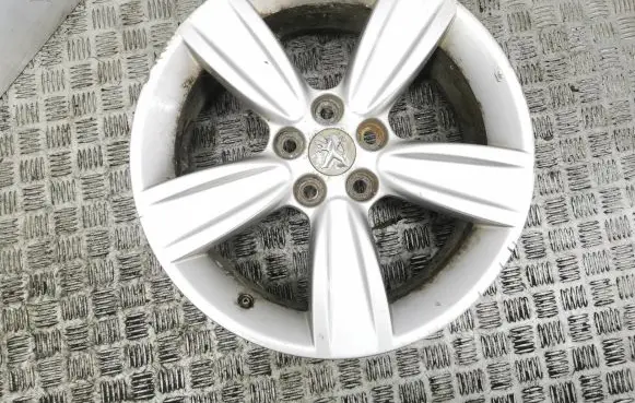Peugeot 4007 R18 alloy rim 