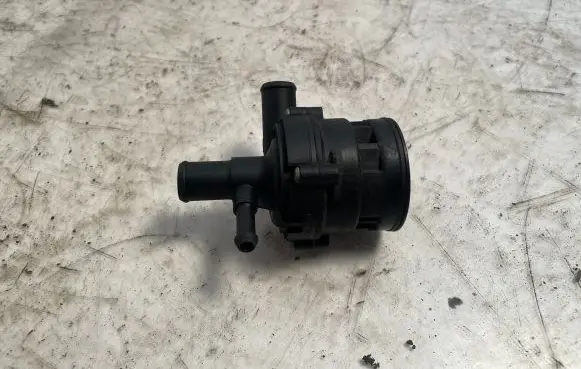 Mercedes-Benz CLS C218 X218 Electric auxiliary coolant/water pump PA6T61
