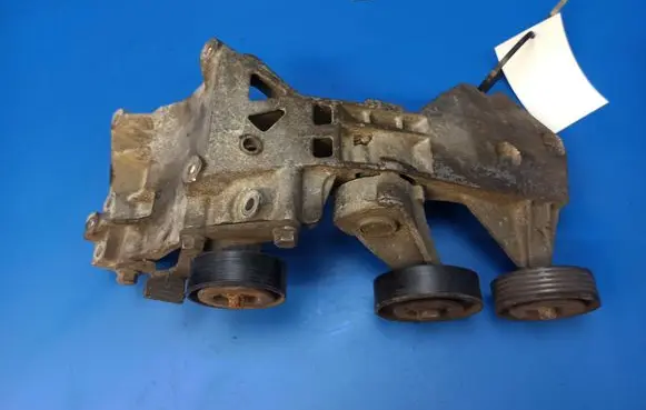 Mercedes-Benz B W245 Alternator belt tensioner A6402021040