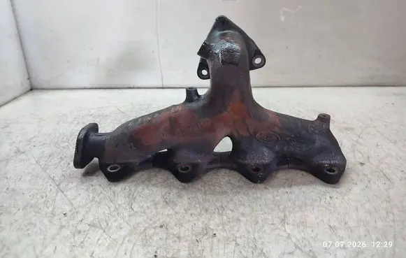 Land Rover Discovery Sport Exhaust manifold G4D39430DC