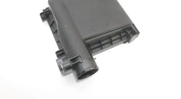 Toyota Auris 150 Air filter box cover 1781237030 1770537120