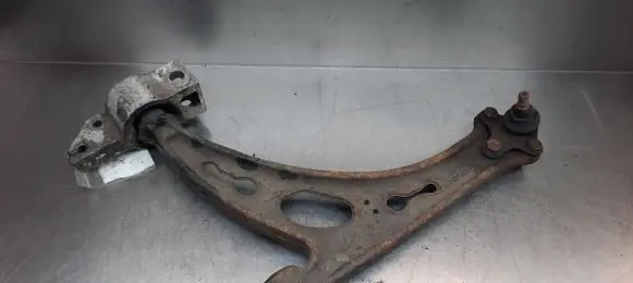 Volkswagen Touran I Front control arm