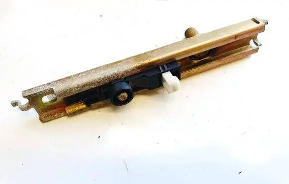 Peugeot 406 Seat belt adjustment rail 5503021c
