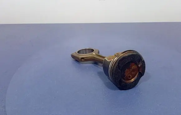 BMW M2 F87 Piston 7846593