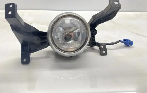 KIA Sorento Front fog light 922022P0R E91793 A045048