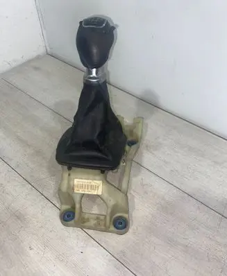 KIA Ceed Gear shifter/selector 437001H060 U041TGS